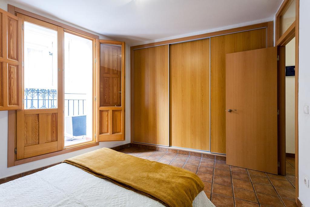 Like Apartments Lonja Валенсия Экстерьер фото