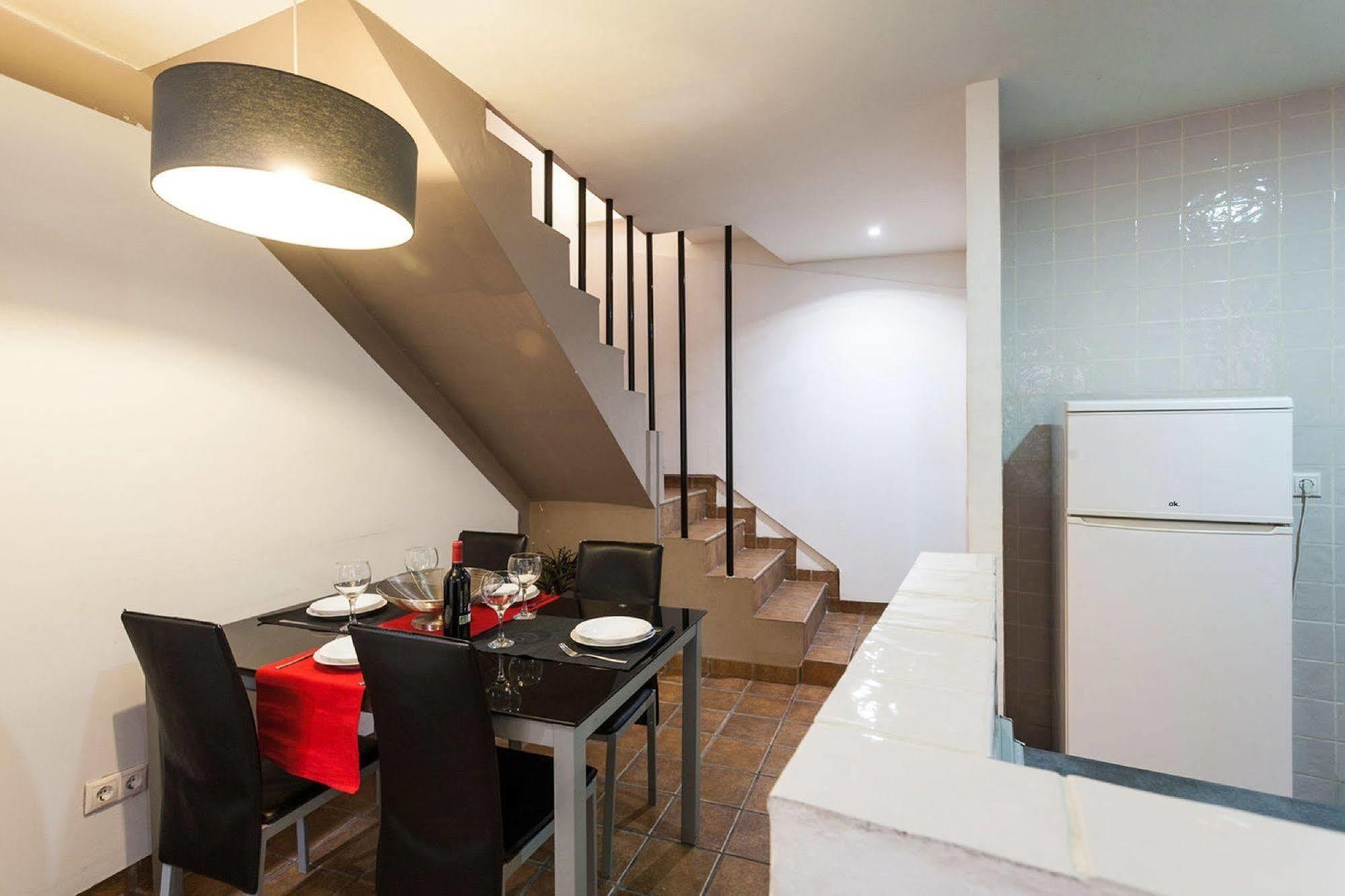 Like Apartments Lonja Валенсия Экстерьер фото
